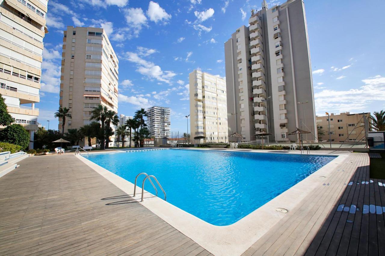 In Front Of The Sea With Ac And Pool Lejlighed Alicante Eksteriør billede
